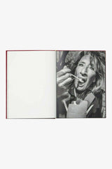 غوتشي بروس غيلدن تتعرض للضرب وتطايرها الريح